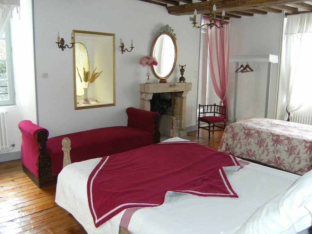 Le Relais Du Mont Chauve Bed & Breakfast Caumont-Sur-Aure Rom bilde