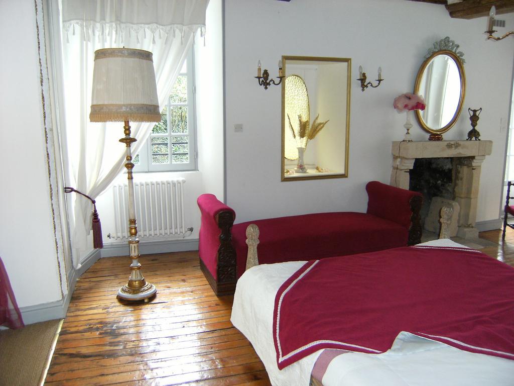Le Relais Du Mont Chauve Bed & Breakfast Caumont-Sur-Aure Rom bilde